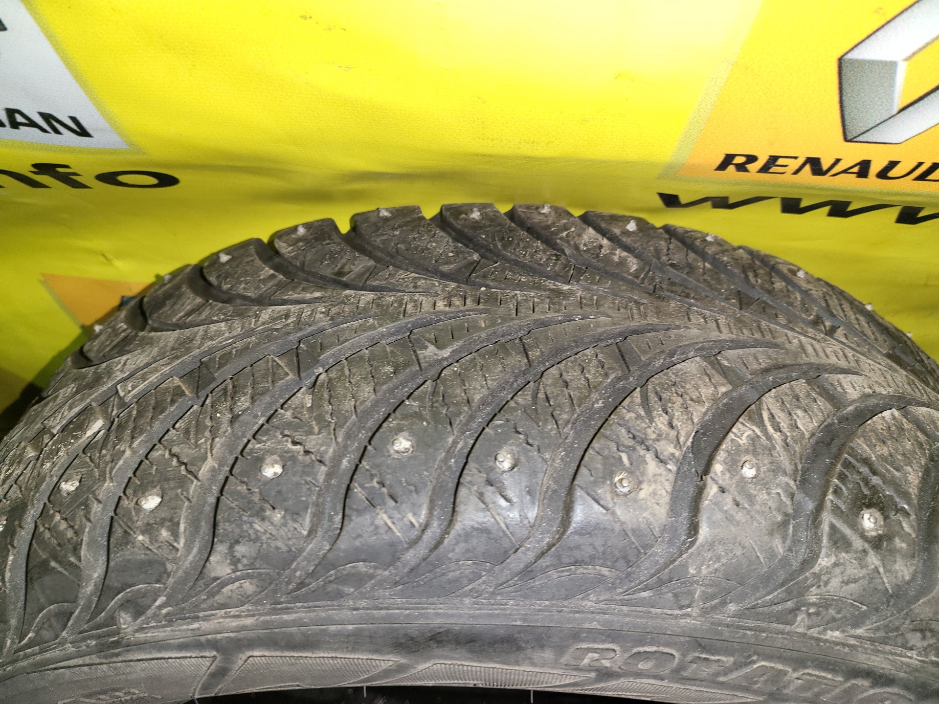 Goodyear grip 2